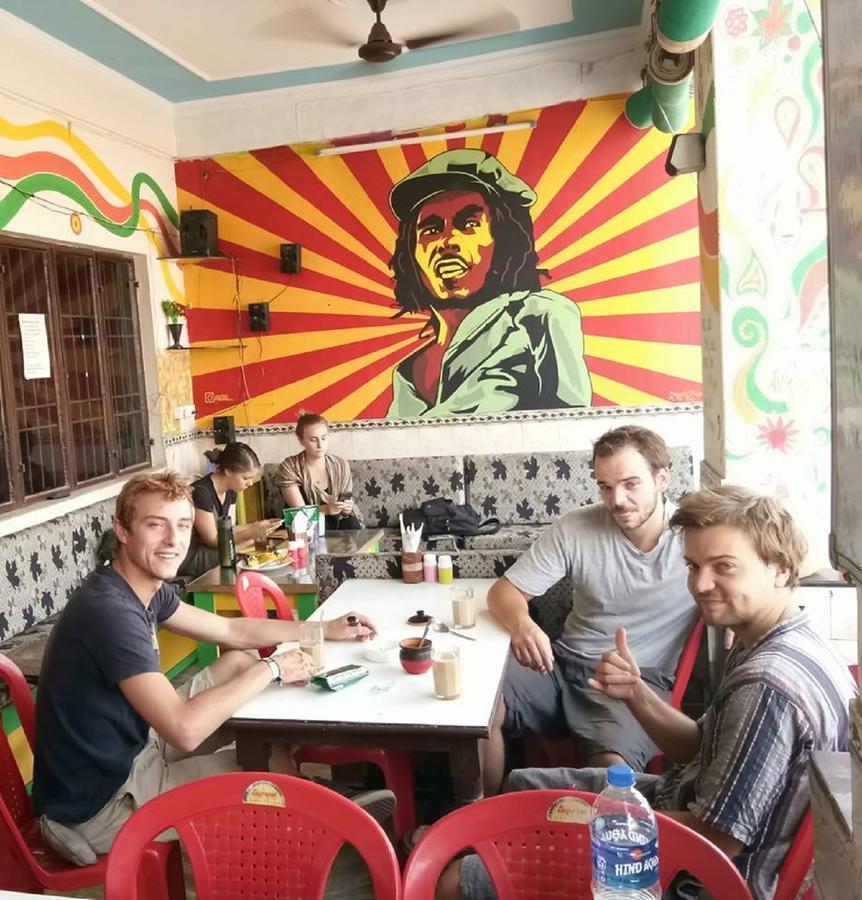 Albergue Backpacker Panda Friends - Agra Agra  Exterior foto