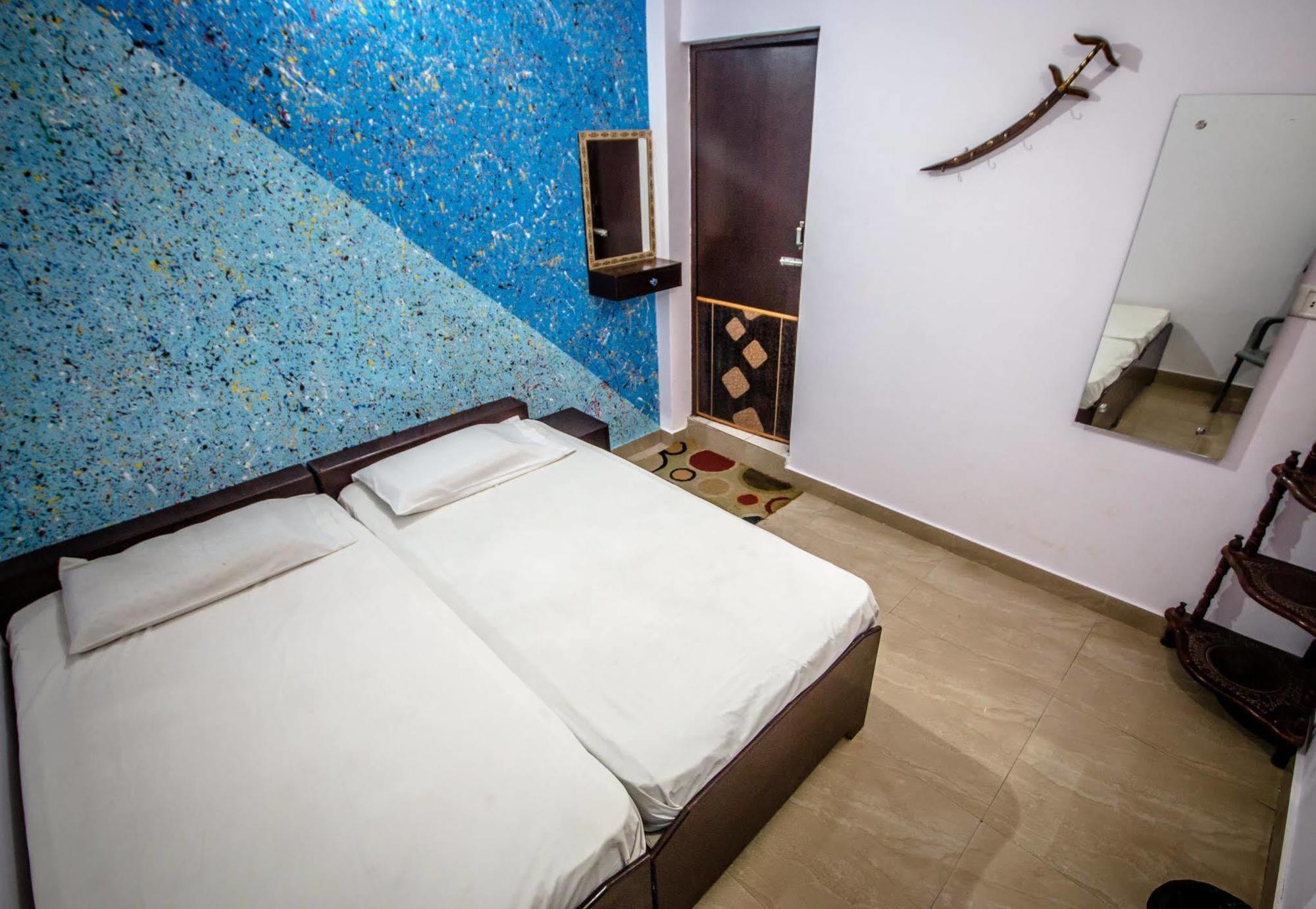 Albergue Backpacker Panda Friends - Agra Agra  Exterior foto