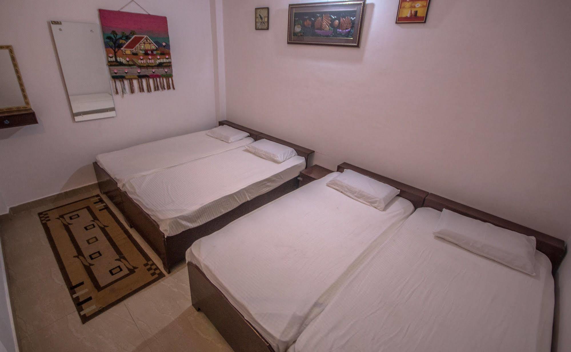 Albergue Backpacker Panda Friends - Agra Agra  Exterior foto